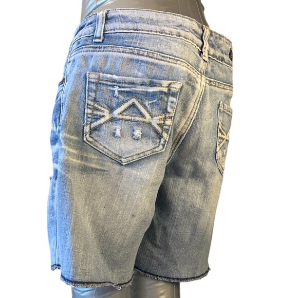 Red Vivet Junior Jean Shorts Low Rise Distressed (Sz5 W30) - Picture 6 of 13